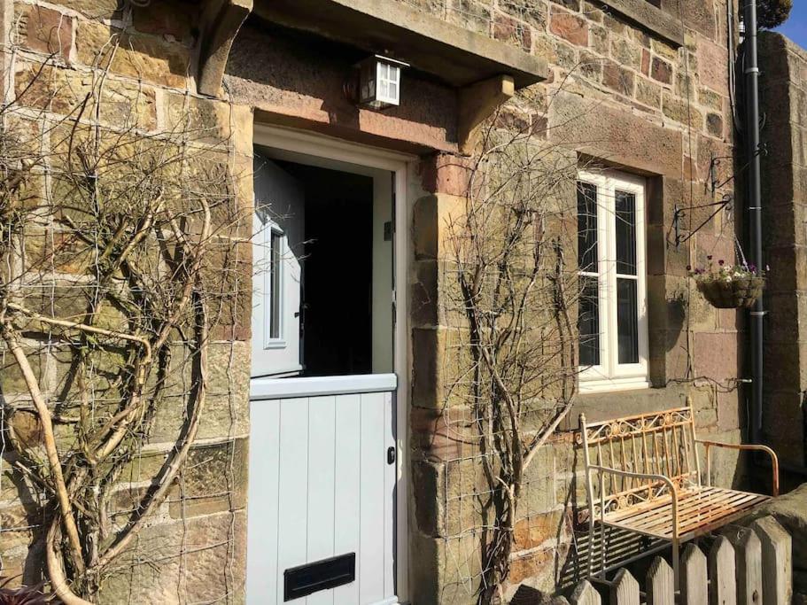 Honeysuckle Cottage Longnor  Exterior photo